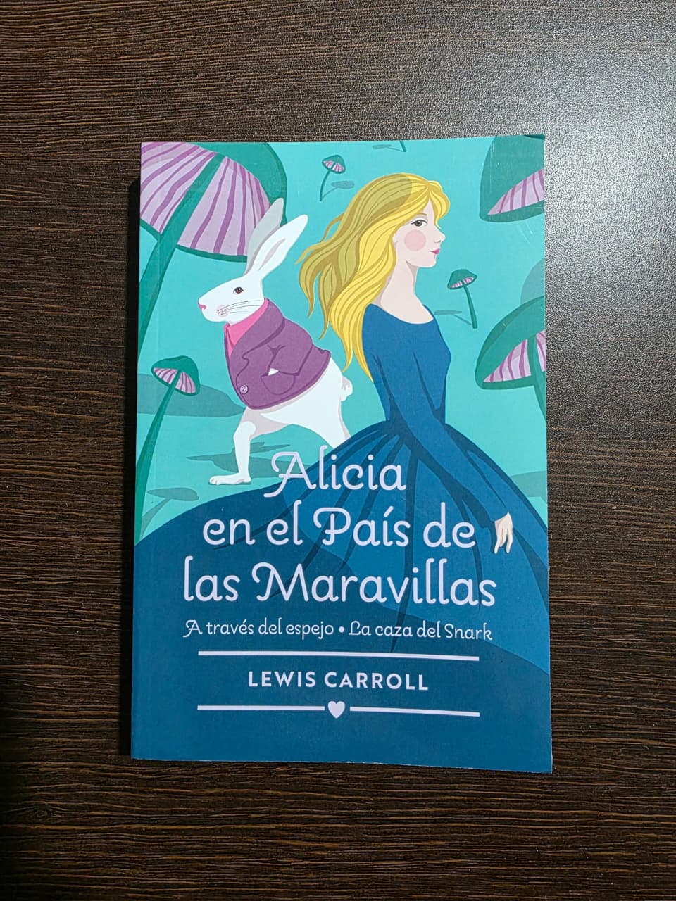 Alicia en el país de las maravillas. Debolsillo-Penguin Random house