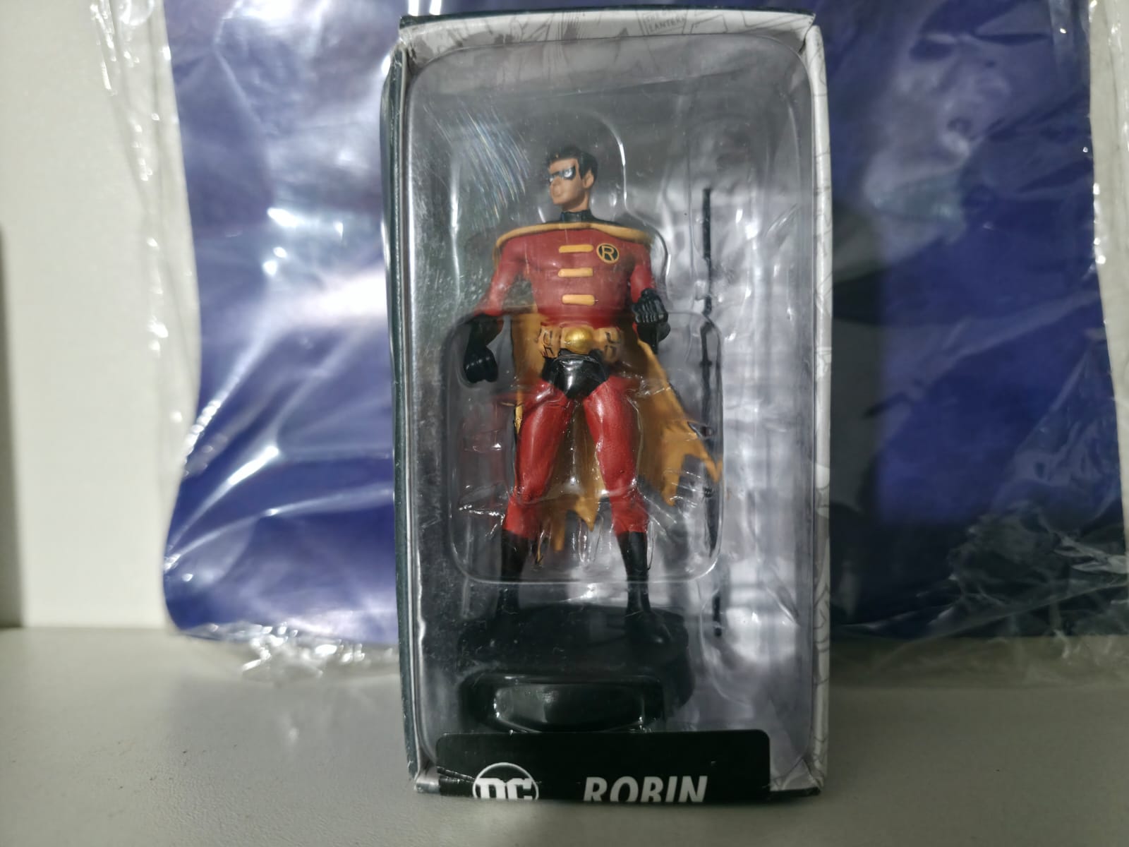 Figura de colección. Robin - Grijalbo